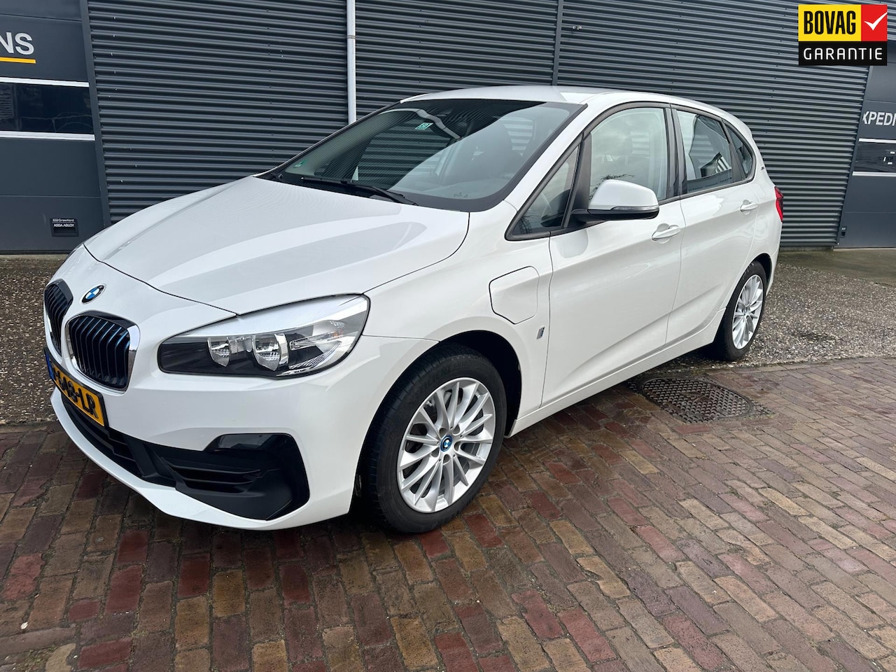 BMW 2-serie Active Tourer - 225xe PHEV iPerformance Executive - AutoWereld.nl