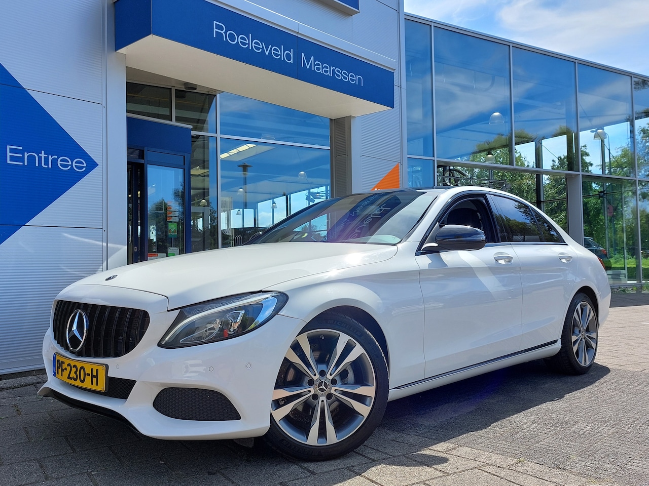 Mercedes-Benz C-klasse - 180 156pk Automaat Business Solution Plus | Origineel NL | Navi | Clima | Cruise | Led Kop - AutoWereld.nl