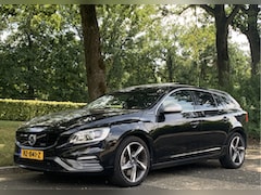Volvo V60 - 2.4 D6 Twin Engine R-Design Camera, Navi, Leder, Schuifdak