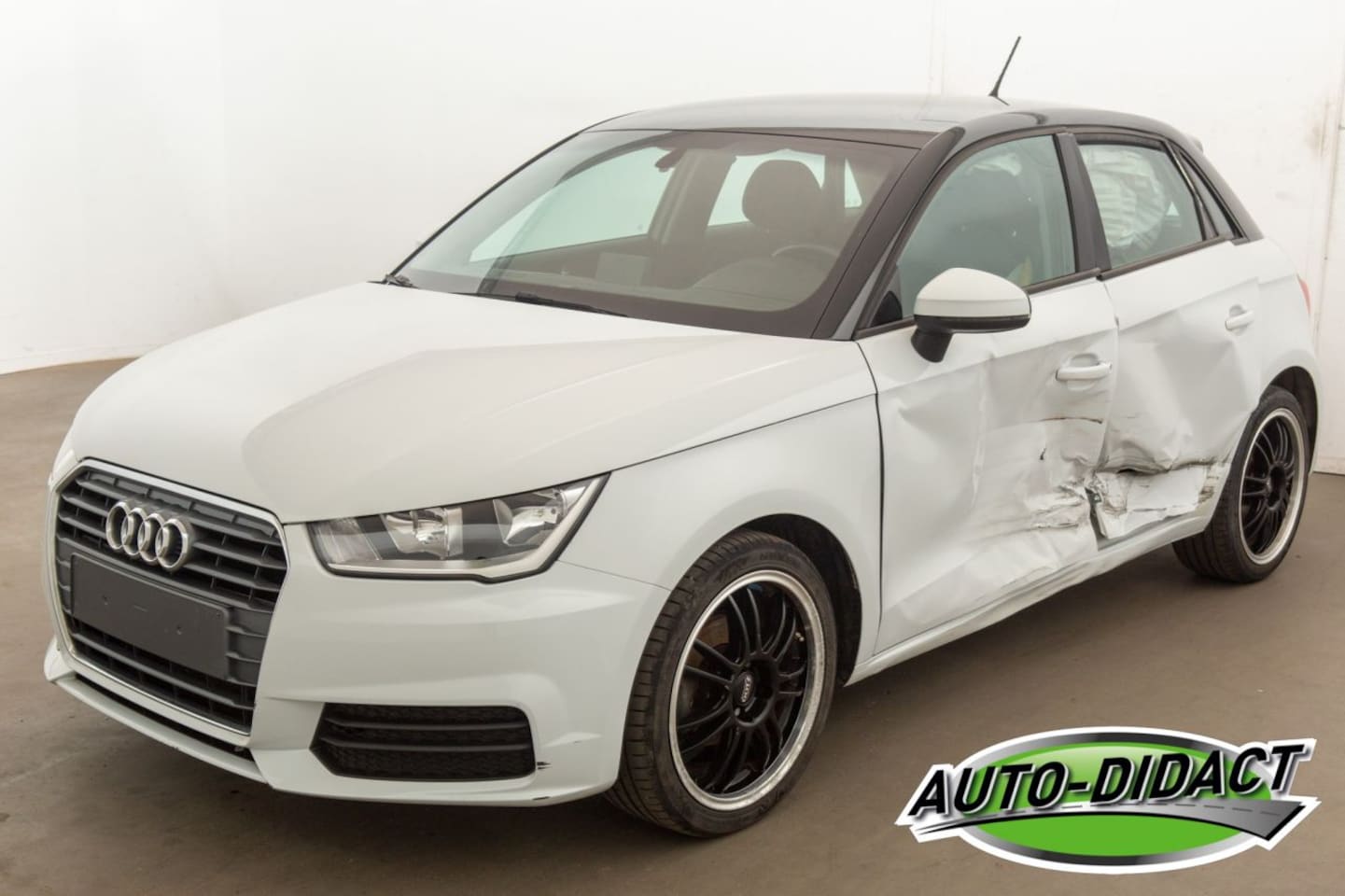 Audi A1 - 1.0 TFSI 112.246 km Airco Navi - AutoWereld.nl