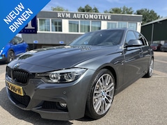 BMW 3-serie - 320i Edition M Sport High Executive ZEER COMPLEET | UNIEKE KMSTAND | ORIG. NL | COMPLEET D