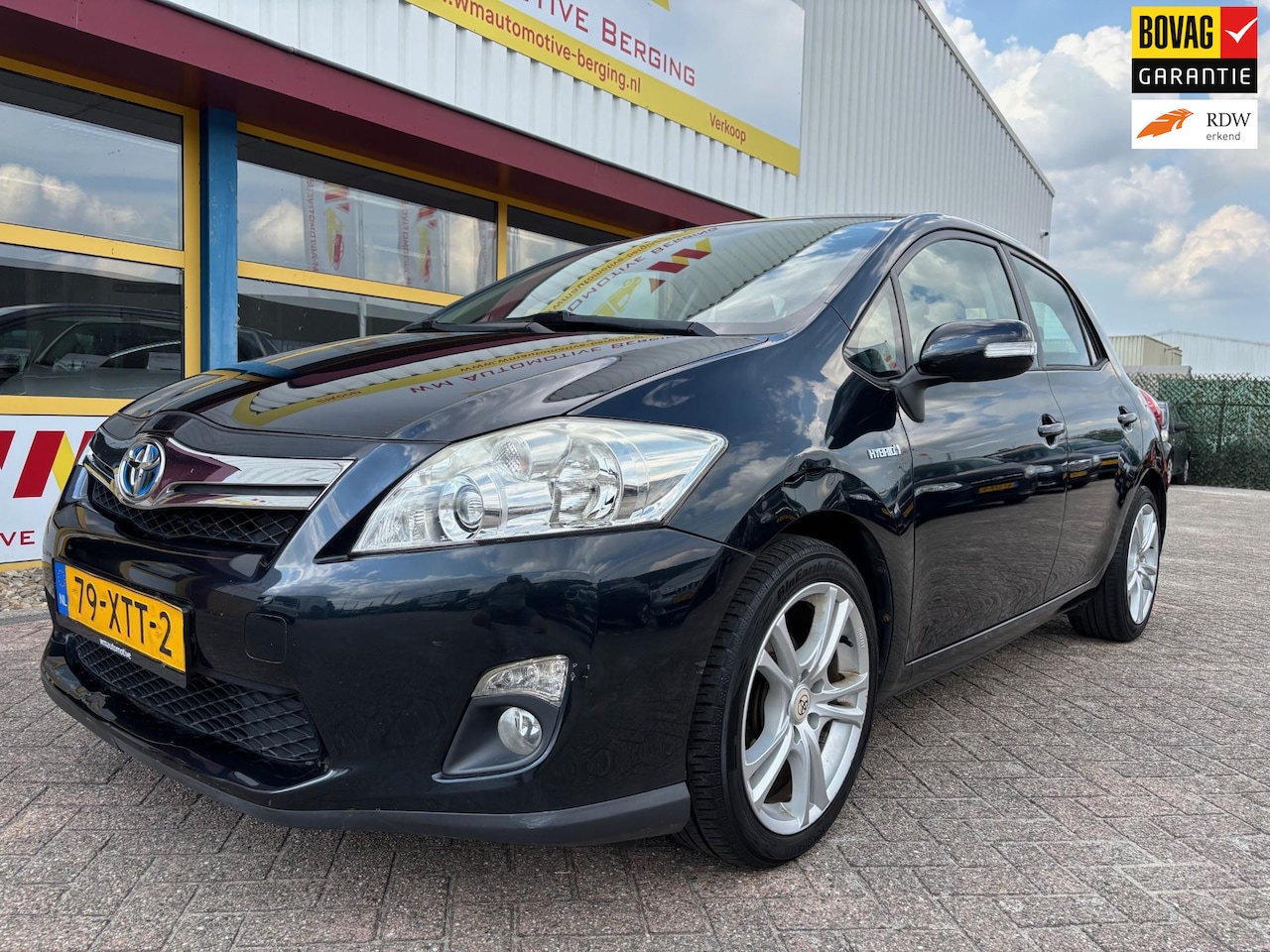 Toyota Auris - 1.8 Full Hybrid Business APK T/M 15-8-26 - AutoWereld.nl