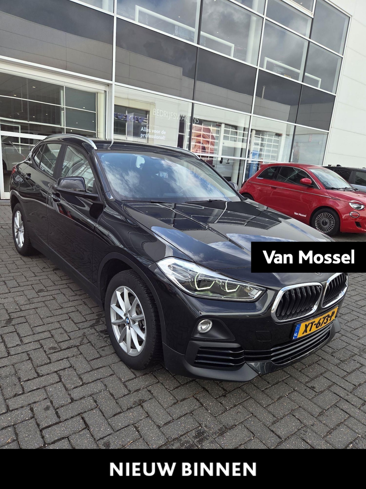 BMW X2 - sDrive18i Executive | Parkeersensoren | Airco | Navigatie | Trekhaak | Cruise control | Go - AutoWereld.nl