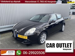 Alfa Romeo Giulietta - 1.4 T Distinctive Clima, Navi, CC, PDC, LM, nw. APK – Inruil Mogelijk –