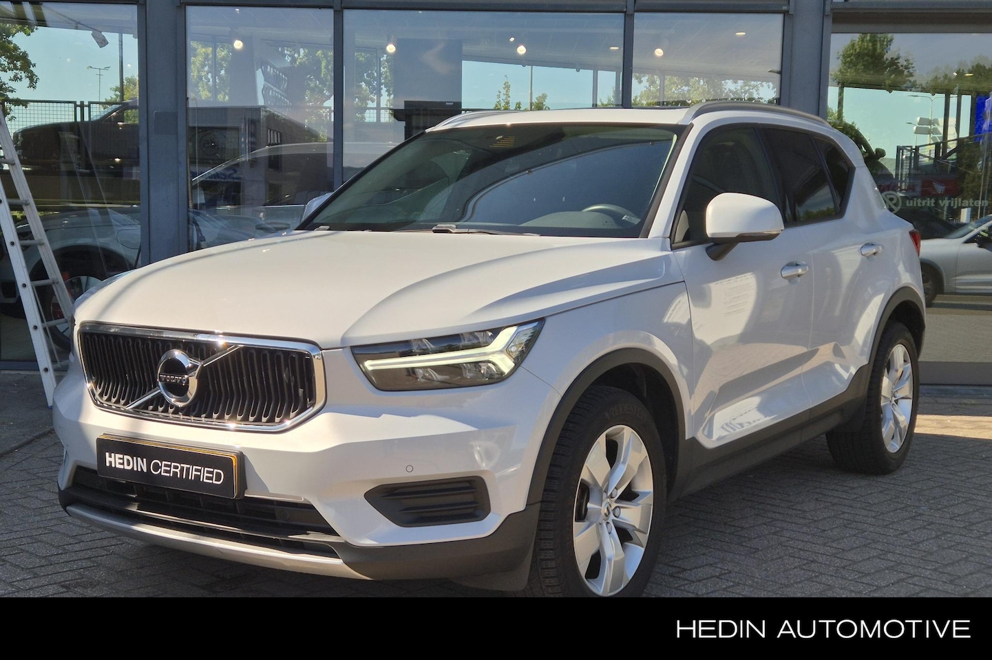 Volvo XC40 - 1.5 T3 Momentum Pro | Panorama Dak | Cruise Control | Automaat | Navigatie | Parkeer Camer - AutoWereld.nl
