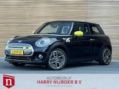 MINI Mini-Electric - Essential 33 kWh Camera / DAB+ / Navi / Lm Velgen / Clima / Stoelverwarming
