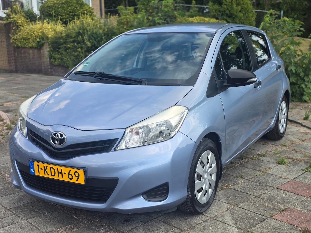 Toyota Yaris - 1.0 VVT-i Aspiration AIRCO INRUILEN MOGELIJK - AutoWereld.nl
