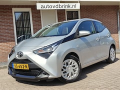 Toyota Aygo - 1.0 VVT-i x-play, CAMERA / CRUISE CONTROL / NAP