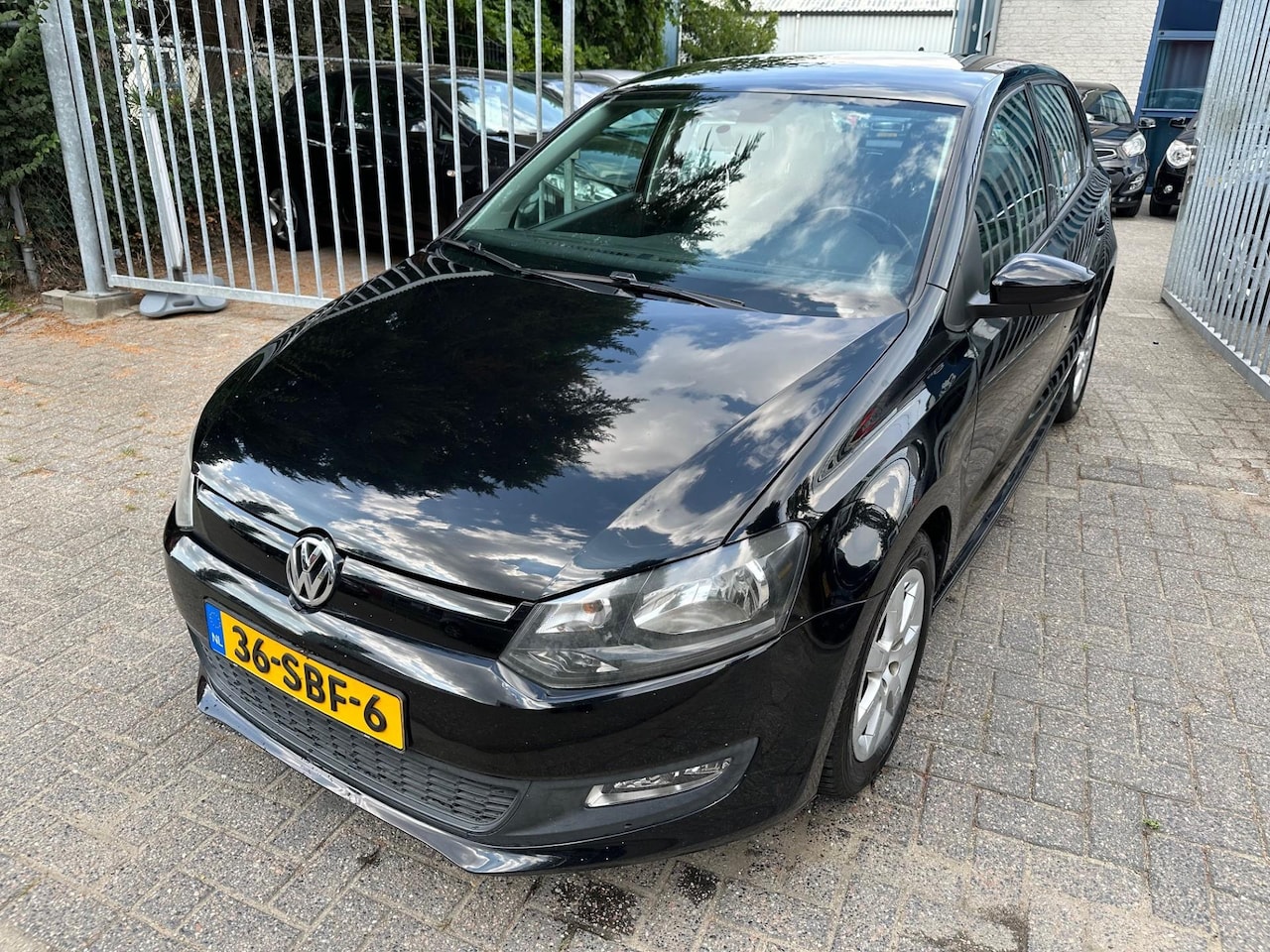 Volkswagen Polo - 1.2 TDI BlueMotion Comfortline 1.2 TDI BlueMotion Comfortline 5-drs, Airco, APK 05/26 - AutoWereld.nl