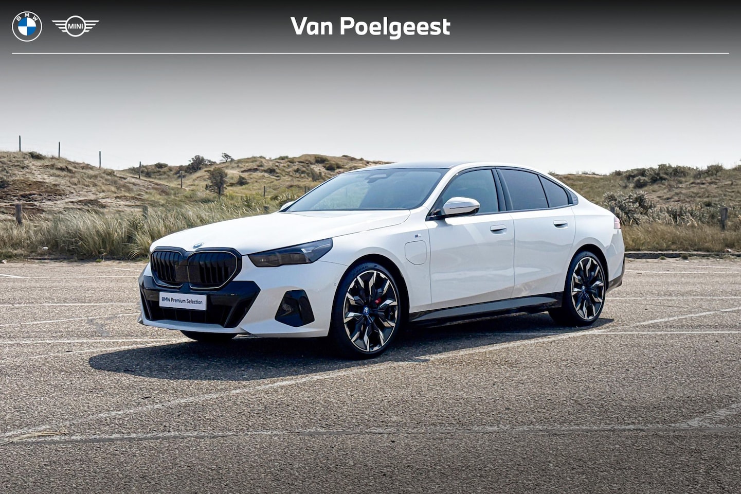 BMW 5-serie - Sedan 550e xDrive | M Sport Pro | Glazen Panoramadak | Bowers & Wilkins | Stoelventilatie - AutoWereld.nl