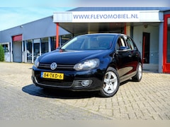 Volkswagen Golf - 2.0 TDI 140pk Highline BlueMotion Clima|Sportstoelen|LMV