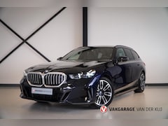 BMW 5-serie Touring - 530e M-Sport | 360 Camera | Head-Up | Stoelverwarming | Adapt. LED | NL-Auto |