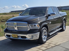 Dodge Ram 1500 - LARAMIE 4X4 CREW CAB 5, 7 LTR V8 AUT. MARGE AUTO