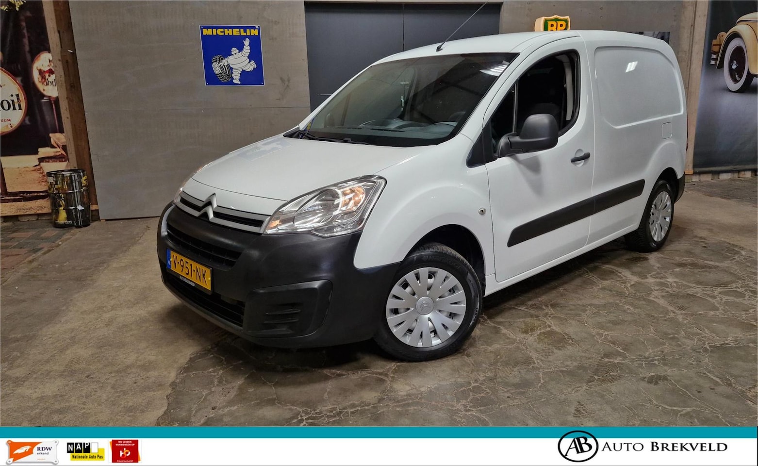 Citroën Berlingo - 1.6 BlueHDI 100 Business Economy S&S 100PK | Rijklaarprijs | 3-Zits | Cruise | Airco | NAP - AutoWereld.nl