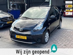 Toyota Aygo - 1.0 VVT-i Now/Airco/Radio/Nap