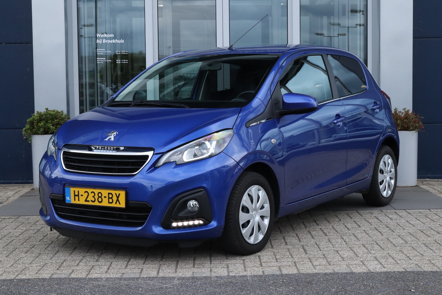 Peugeot 108 - 1.0 e-VTi Active | Airco | Radio | Bluetooth | Getint glas - AutoWereld.nl