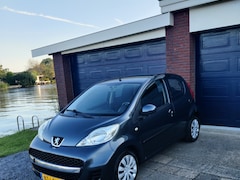 Peugeot 107 - 1.0-12V Urban Move