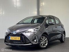 Toyota Yaris - 1.5 Hybrid Design [ dealer historie climate LM ]