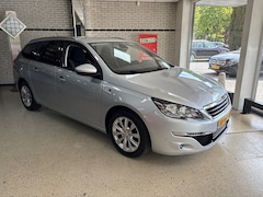 Peugeot 308 - 1.2 PURETECH STYLE / TREKHAAK / ECC / NAVI / CRUISE / DAB RADIO