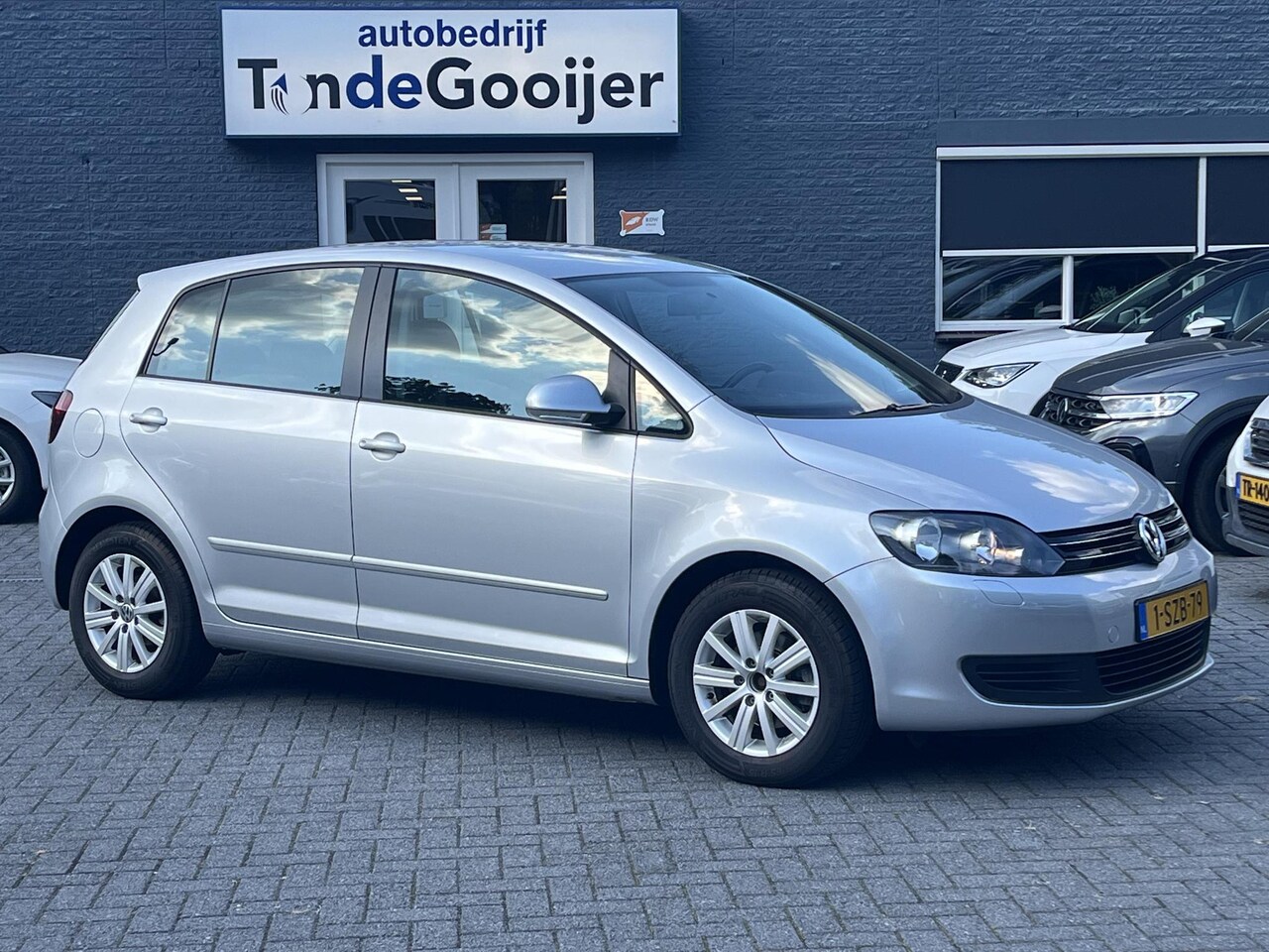 Volkswagen Golf Plus - 1.2 TSi DSG Comfortline | CLIMA | NAV. | TREKHAAK | - AutoWereld.nl
