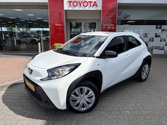 Toyota Aygo X - 1.0 VVT-i MT Play | Apple CarPlay Android Auto | DAB | Elektr. r