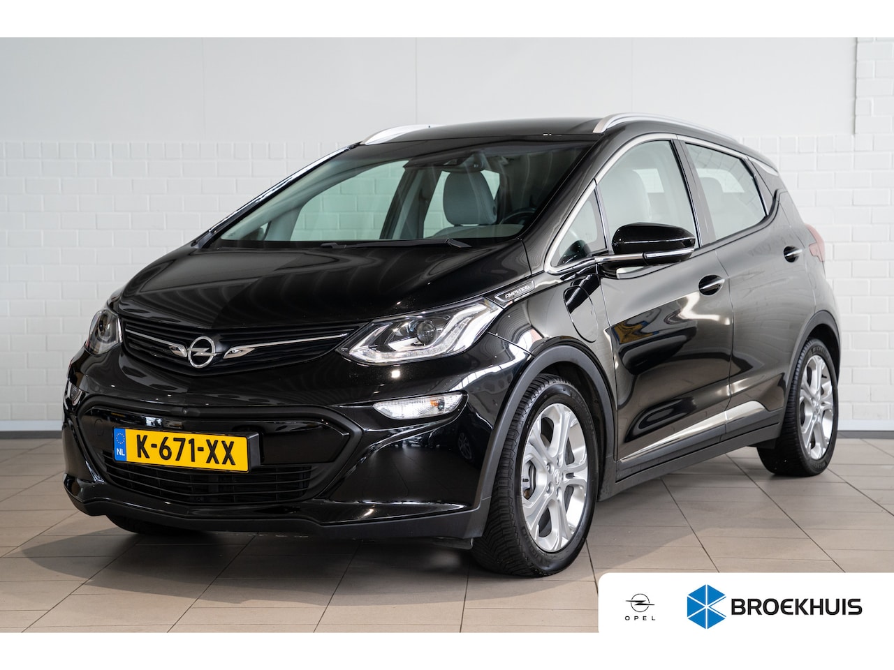 Opel Ampera-e - Business 60 kWh | 360* Camera | Parkeersensoren | Stoel & Stuurverwarming | Apple Carplay - AutoWereld.nl