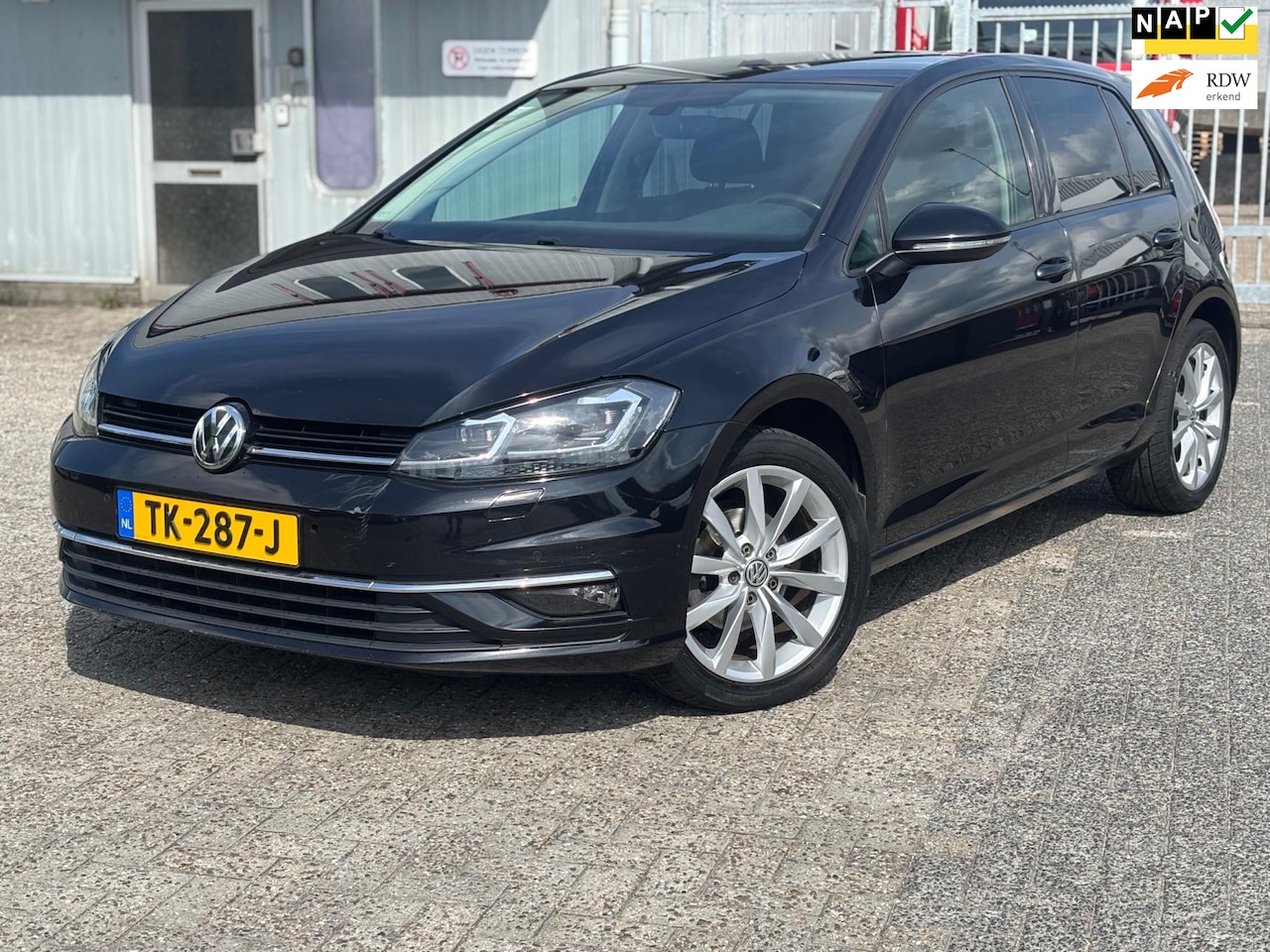 Volkswagen Golf - 1.0 TSI Comfortline 1.0 TSI Comfortline, Nap, Apk, Airco, Stoelvw, Camera, Elek pkt - AutoWereld.nl