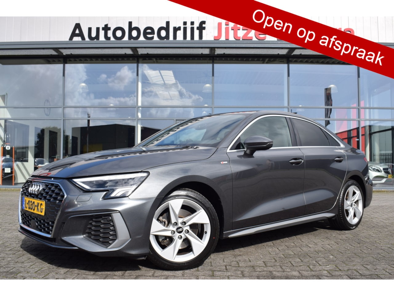 Audi A3 Limousine - 35 TFSi Automaat S-Line LED | Carplay | Zwart Leder | 2x S-Line | B&O | Keyless | Sportsto - AutoWereld.nl