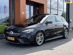 Mercedes-Benz B-klasse - 180 AMG|Automaat|LED|Pano|Carplay|PDC