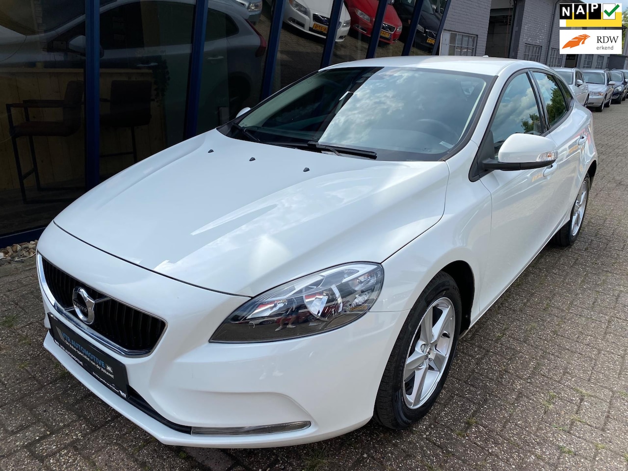 Volvo V40 - 2.0 T2 Kinetic Business Pack Connect NAVI / PDC / BLUETOOTH - AutoWereld.nl