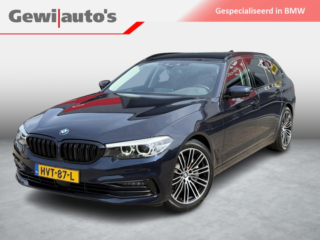 BMW 5-serie Touring - 540i xDrive Shadow line - Luxury Line - AutoWereld.nl