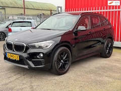 BMW X1 - SDrive18d High Executive / AIRCO