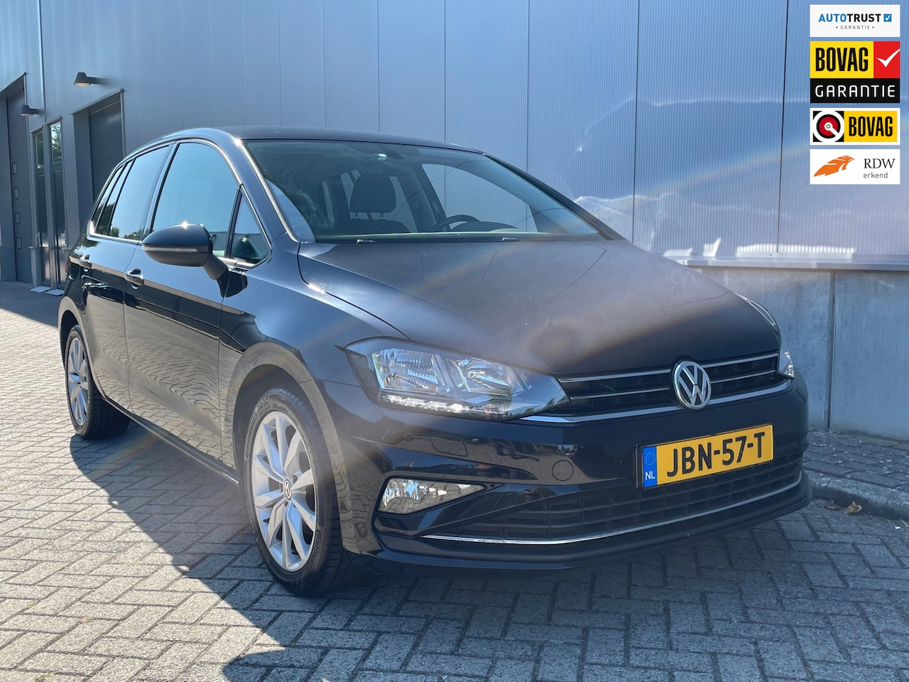 Volkswagen Golf Sportsvan - 1.5 TSI ACT Highline / Carplay / Automaat - AutoWereld.nl
