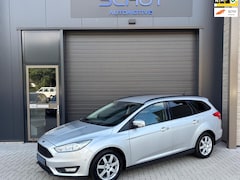 Ford Focus Wagon - 125pk Titanium CLIMA | NAVI | STUURVERWARMING | STOELVERWARMING | PDC | APP