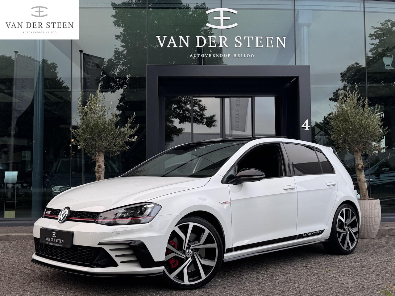 Volkswagen Golf - 2.0 TSI GTI Clubsport Schaalstoelen | Schuifdak - AutoWereld.nl