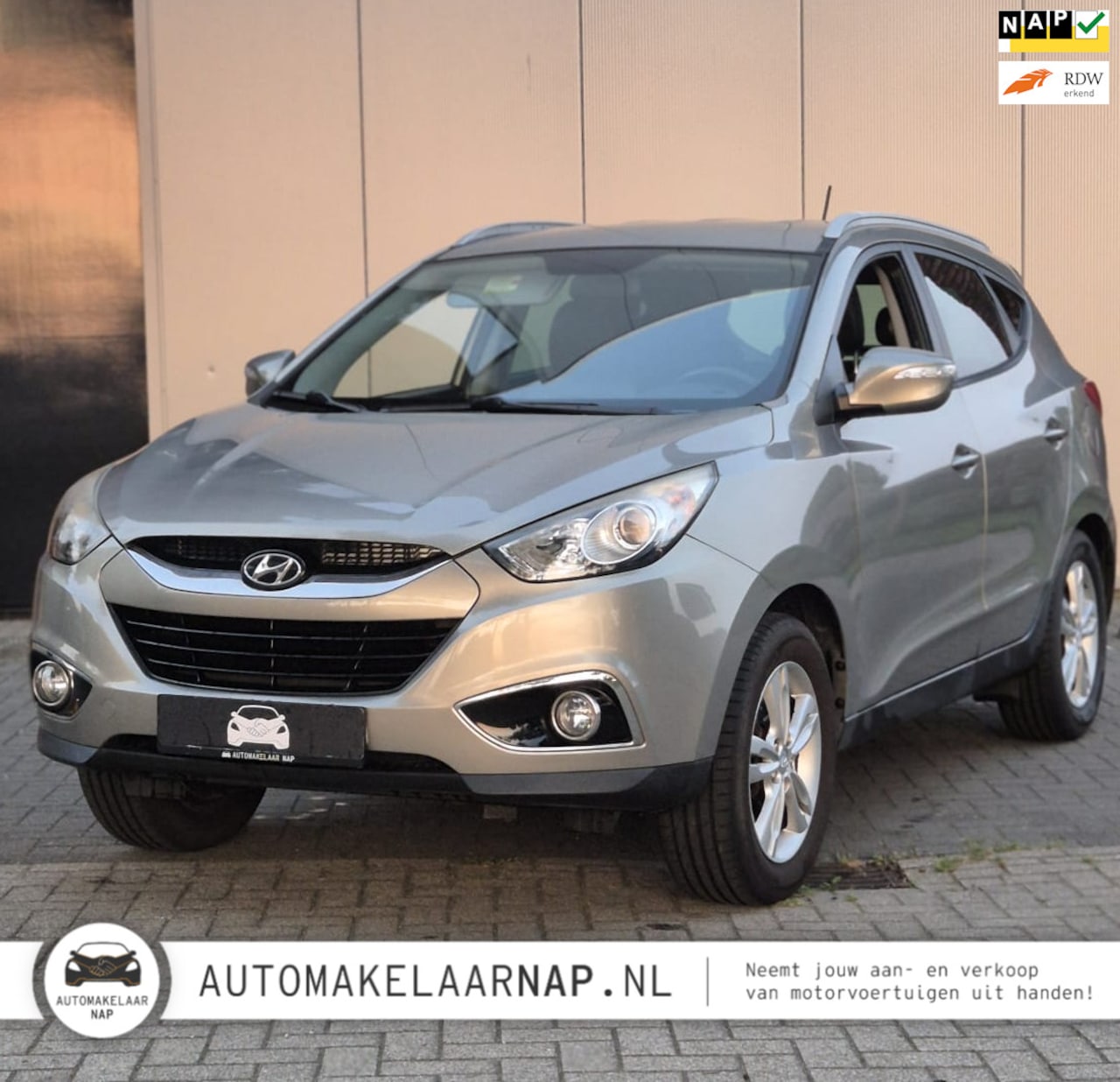 Hyundai ix35 - 2.0i Business Edition / 1900 KG trekgewicht / Navigatie / Org. NL / Achteruitrijcamera / - AutoWereld.nl