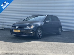 Volkswagen Golf - 1.4 TSI Connected Series|Automaat|Stoelverwarming