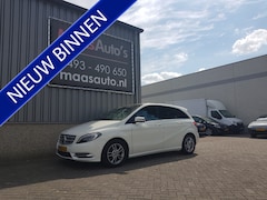Mercedes-Benz B-klasse - MPV 180 Prestige uitvoering automaat leder/ panorama dak