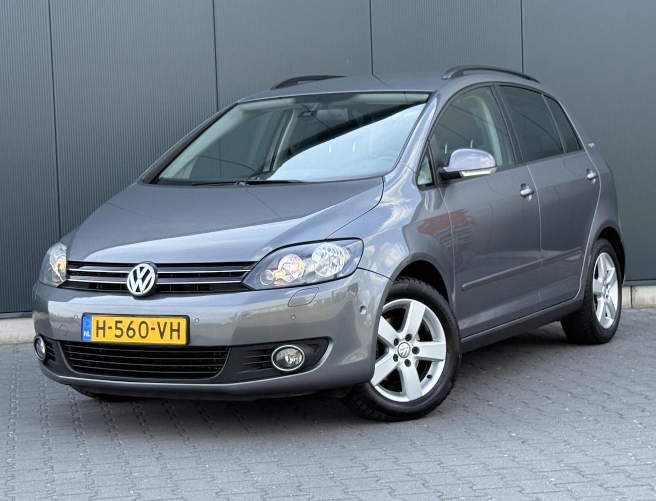 Volkswagen Golf Plus - 1.2 TSI Team CarPlay - Luxe Uitvoering - Trekhaak - AutoWereld.nl