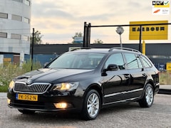Skoda Superb - 1.4 TSI Ambition/NAVI/XENON/STOELVERW/PSENSOR/6BAK/DEALERONDERH
