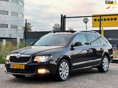 Skoda Superb Combi - 1.8 TSI|pano|navi|leder|psensor|6bak|xenon