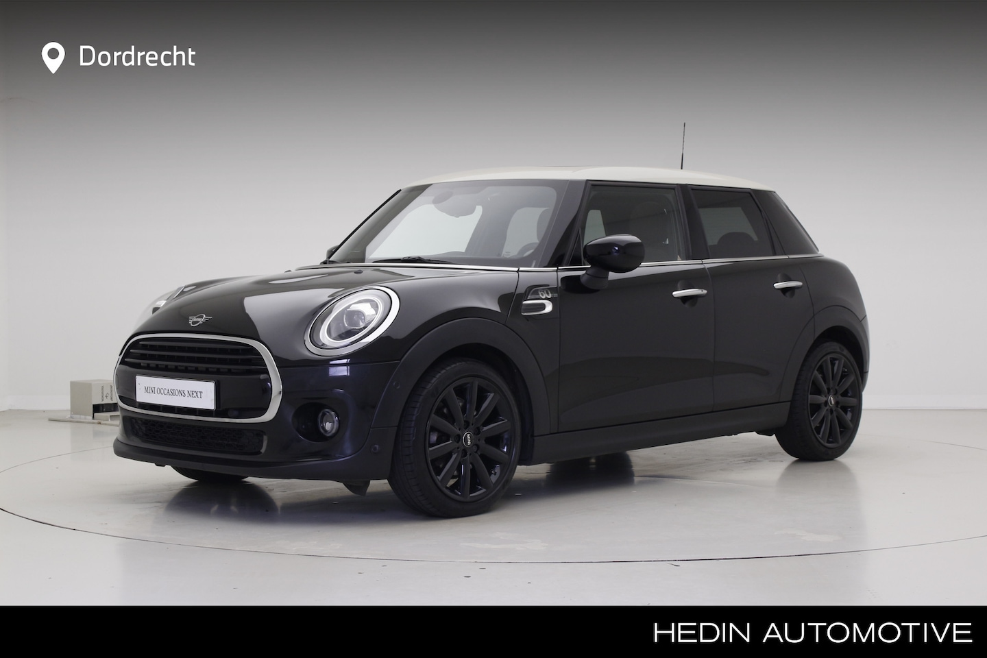 MINI Cooper - 5-deurs 60 Years Edition | Panorama | Leder | Camera | Harman Kardon - AutoWereld.nl