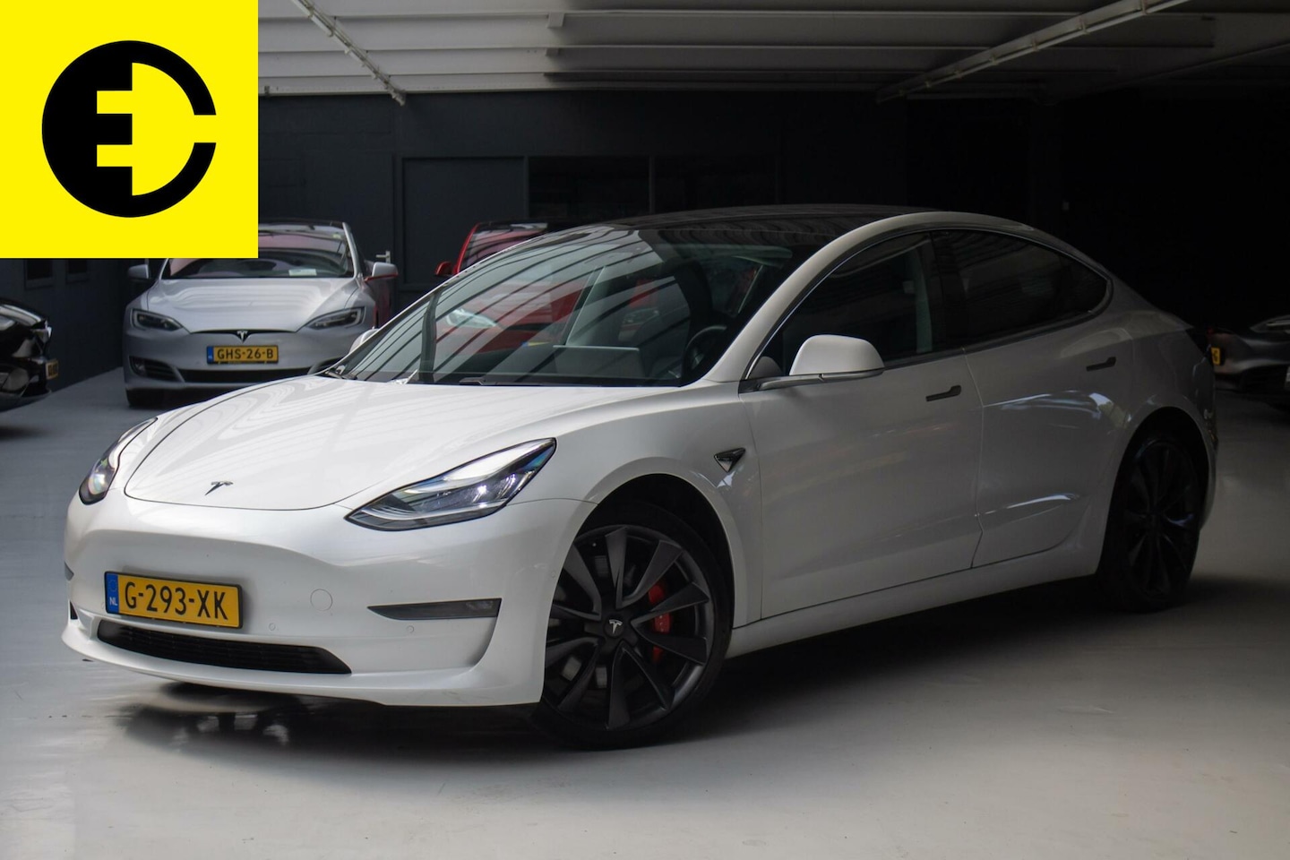 Tesla Model 3 - Performance AWD 75 kWh | Autopilot | Sportvelgen| Premium audio - AutoWereld.nl