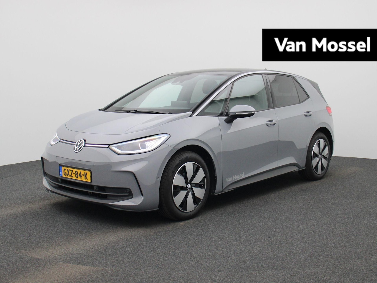 Volkswagen ID.3 - Pro Oranje Edition 59 kWh | EM | Stoel en Stuurwarming | Navigatie | Park Assist - AutoWereld.nl