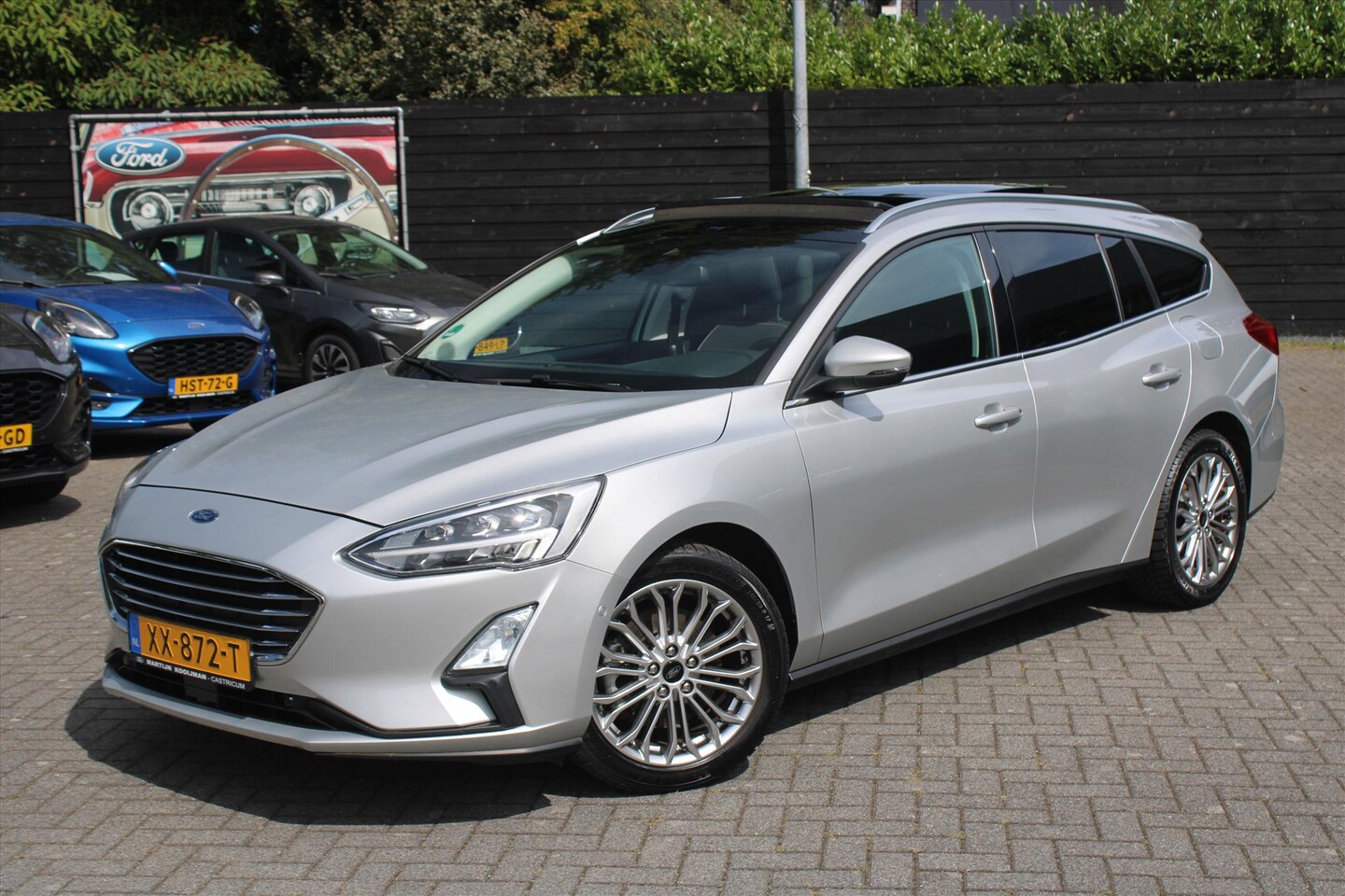 Ford Focus - 1.0 EcoBoost Titanium Business 1.0 EcoBoost 125pk Titanium Business, Driver Assistant en Parking Pack, Panorama Dak - AutoWereld.nl