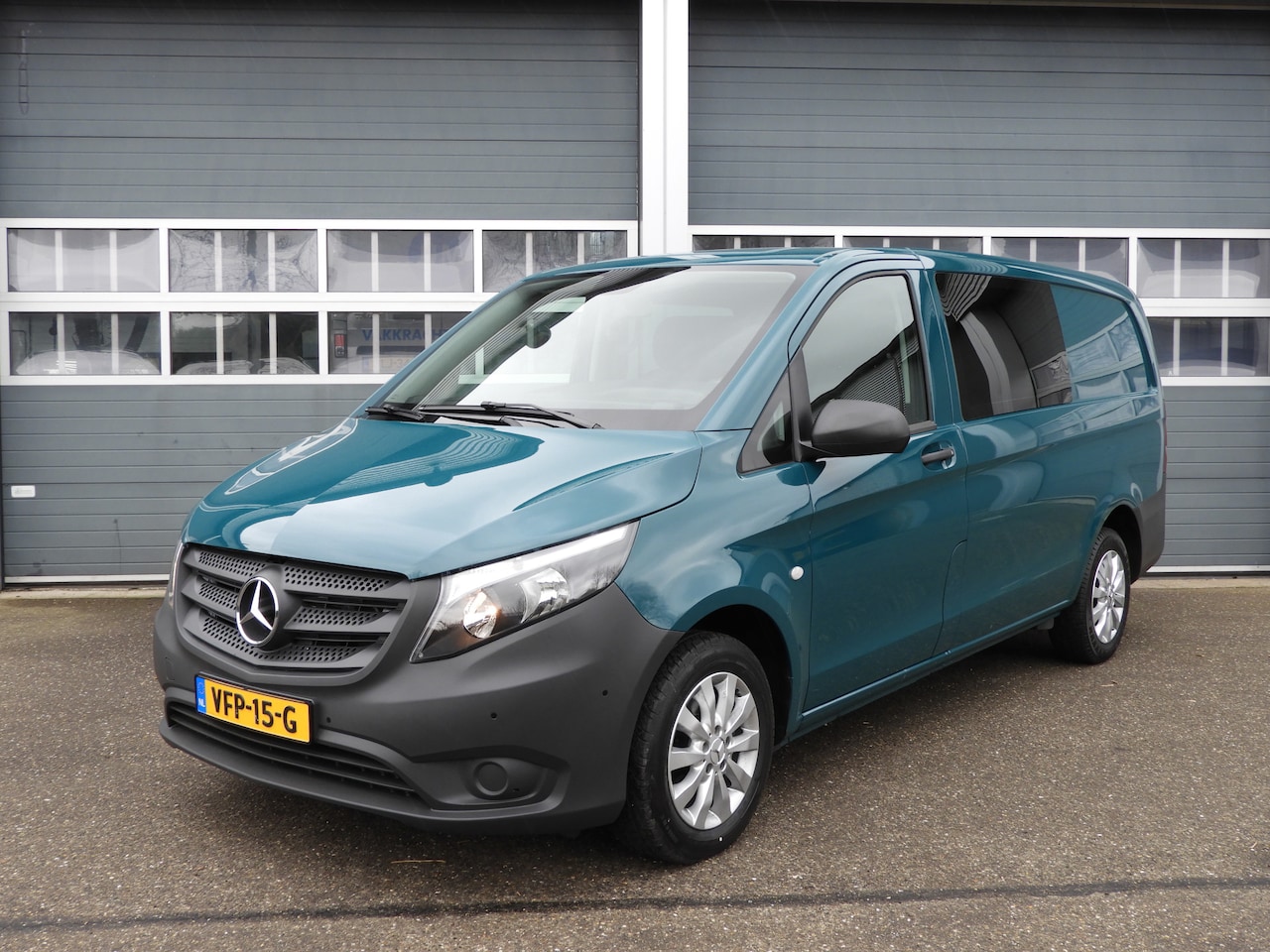 Mercedes-Benz Vito - 114 CDI Lang DC Comfort AUT | CLIMA | NAV | CAMERA - AutoWereld.nl