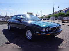 Jaguar XJ - 3.2 V8 Executive