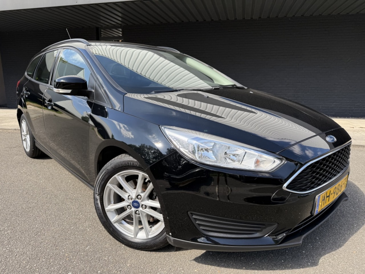 Ford Focus Wagon - 1.0 Trend Edition 1.0 Trend Edition - AutoWereld.nl