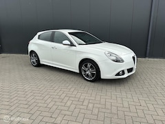 Alfa Romeo Giulietta - 1.4 T Distinctive Automaat