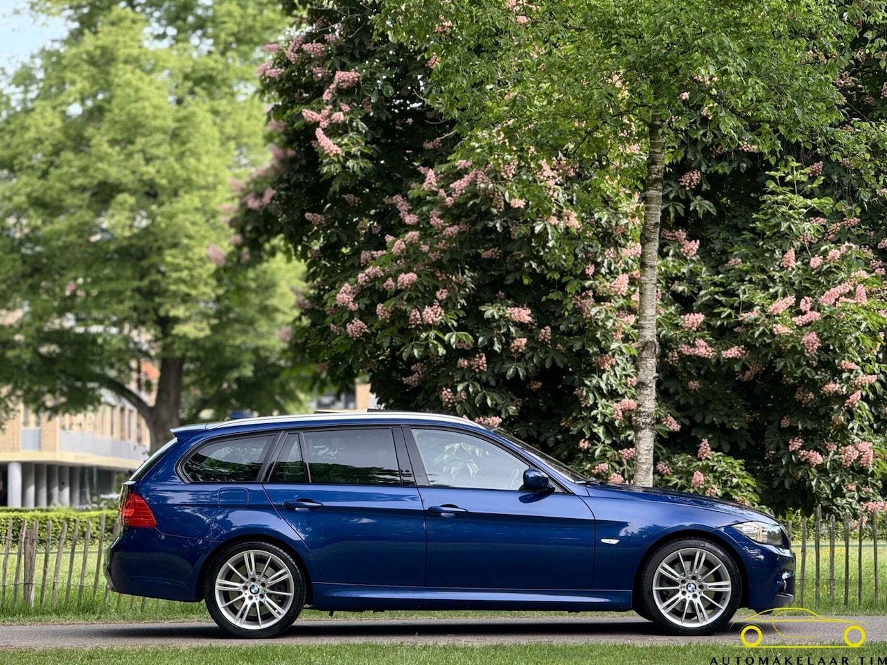 BMW 3-serie Touring - 325xi M-Sport Edition / Youngtimer/ Pano - AutoWereld.nl